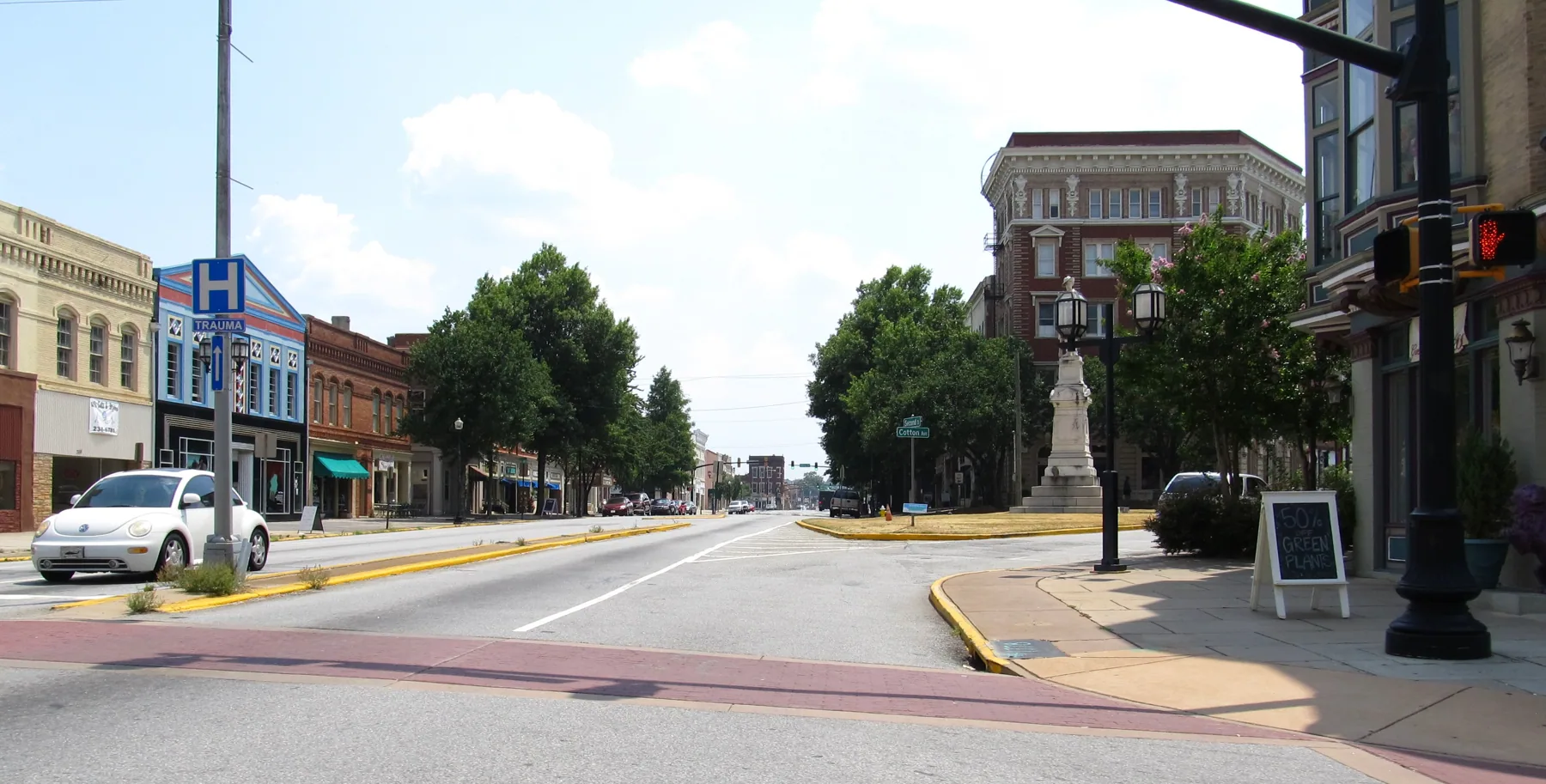 Editorial Macon scene for Downtown Macon rewards slowing down.