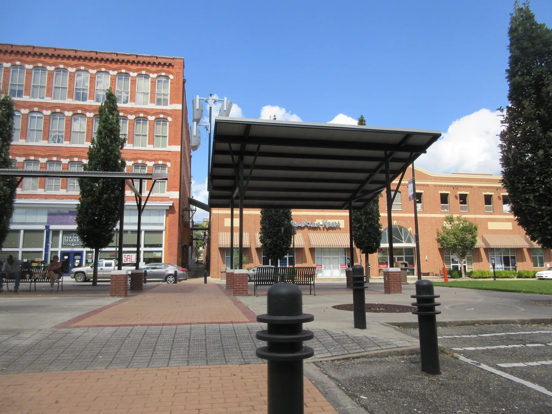 Editorial Macon scene for Where Macon eats.